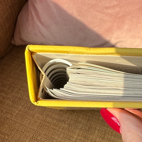 Betty Crocker Bisquick Cookbook with Yellow and Red Cover EUC - Picture 2 of 5